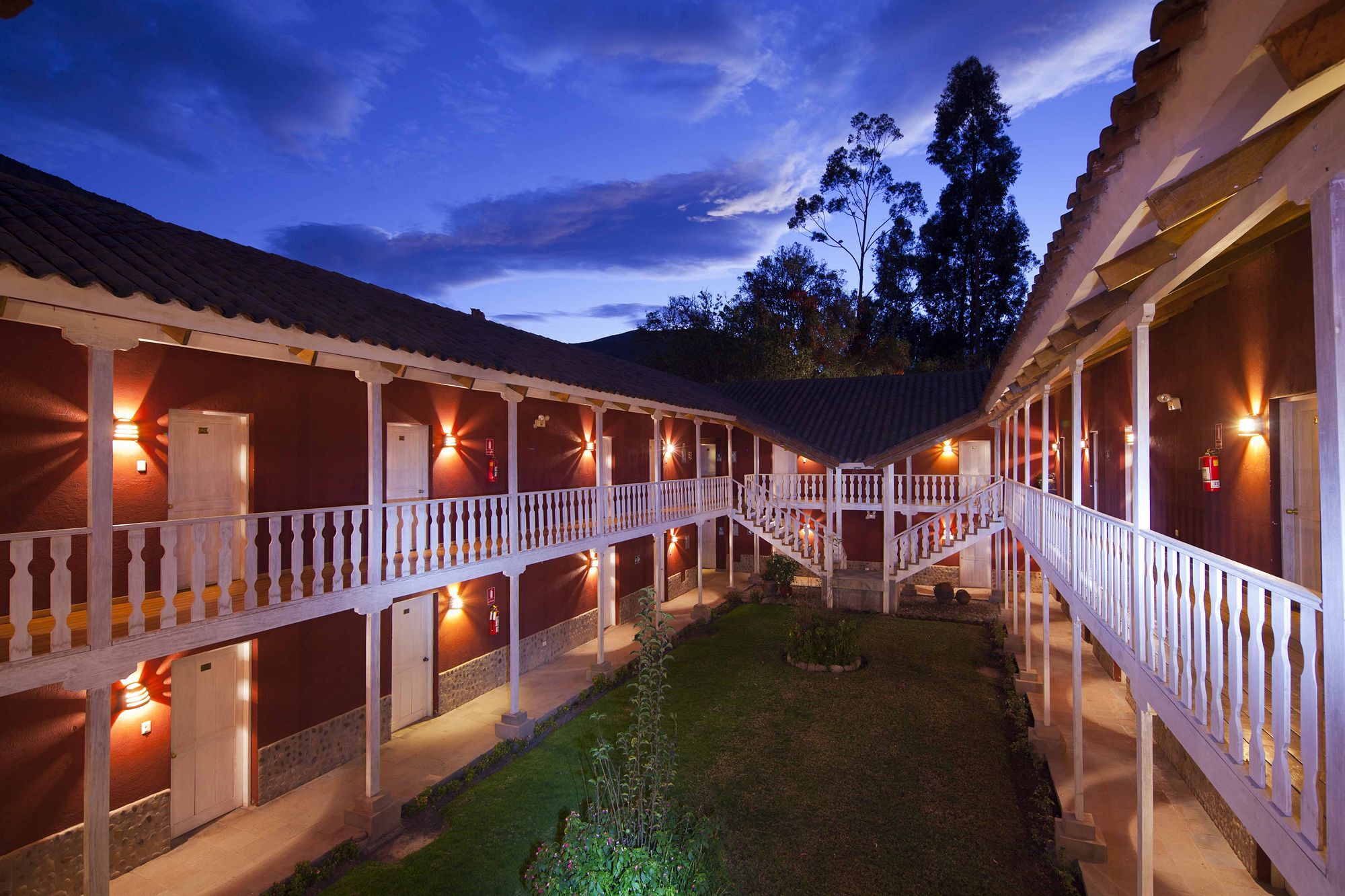 Hotel San Agustin Urubamba Exterior photo